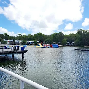 4* Resort Couran Cove