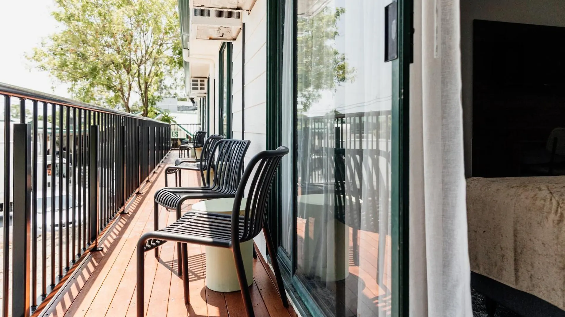 Wallaby Hotel Mudgeeraba